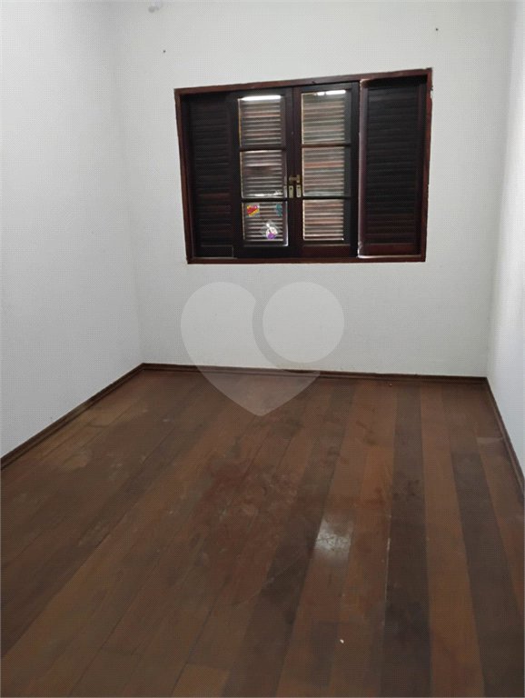 Casa à venda com 3 quartos, sendo 1 suíte, no Centro, Mairiporã, SP