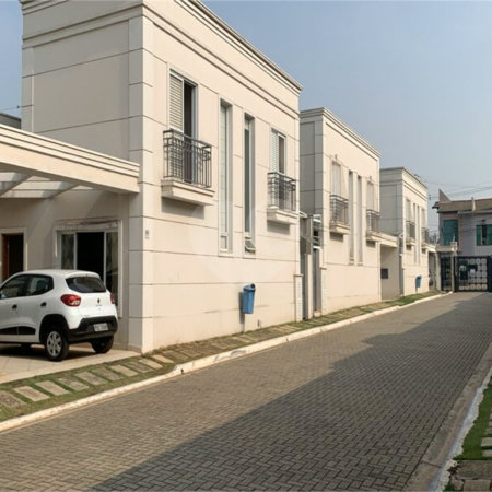 Casa à venda com 3 quartos, sendo 1 suíte, no condomínio Residencial Belle Ville Itaycy, Indaiatuba - SP