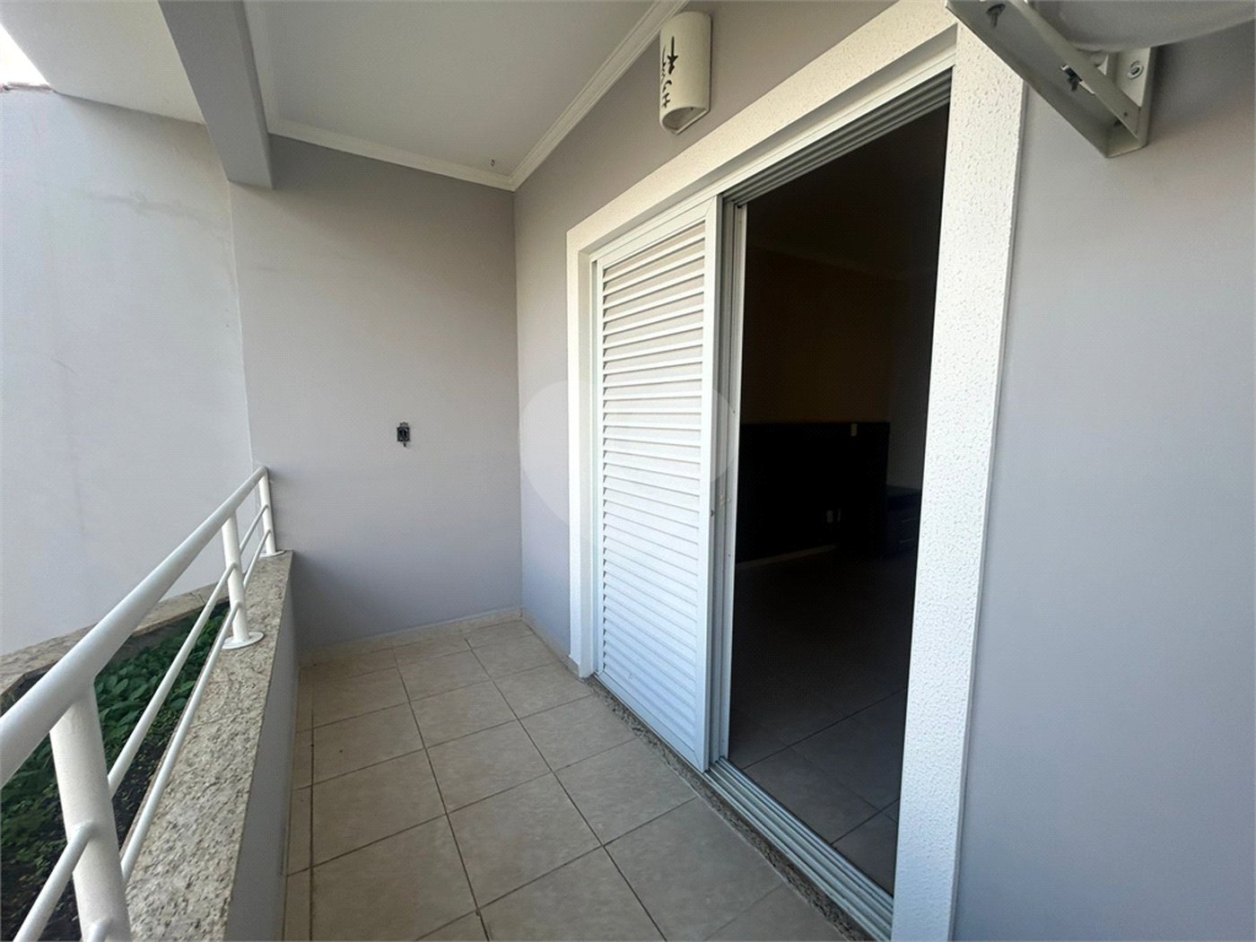 Casa à venda com 4 quartos, sendo 1 suíte,  no condomínio Lago da Boa Vista, Sorocaba - SP