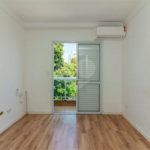 Casa à venda com 3 quartos, sendo 2 suítes,  no condomínio Sagres, São Paulo - SP