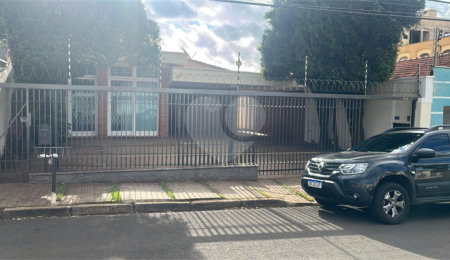 Casa à venda com 3 quartos, sendo 1 suíte,  em Vila Progresso, Araraquara, SP