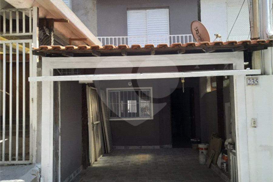 Sobrado à venda com 2 quartos em Vila Romero, São Paulo, SP