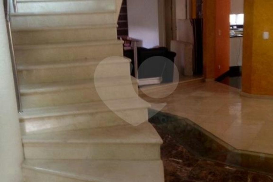 Casa à venda com 4 quartos, sendo 1 suíte, em Samambaia, Mairiporã, SP