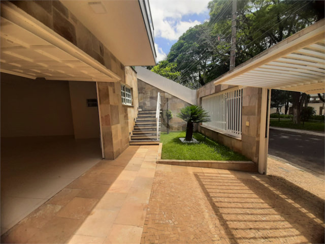 Casa Térrea à venda ou para alugar com 4 suítes em Jardim São Bento, São Paulo, SP