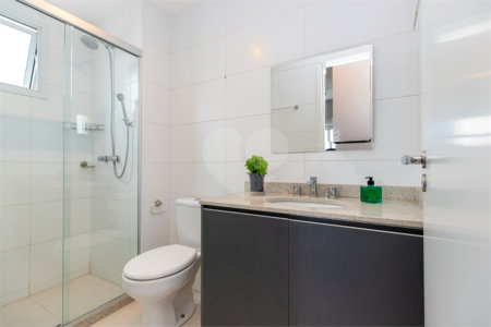 Apartamento à venda com 3 quartos, sendo 1 suíte,  em Chácara Flora, São Paulo, SP