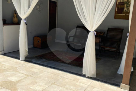 Casa em condomínio à venda com 3 quartos, sendo 2 suítes, em Caravelas, Armação dos Búzios, RJ