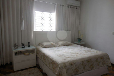 Casa à venda com 4 quartos, sendo 3 suítes, em Jardim Franca, São Paulo, SP