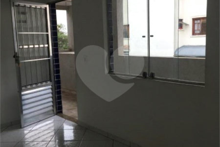 Apartamento à venda com 2 quartos, sendo 1 suíte, em Santa Teresinha, São Paulo, SP