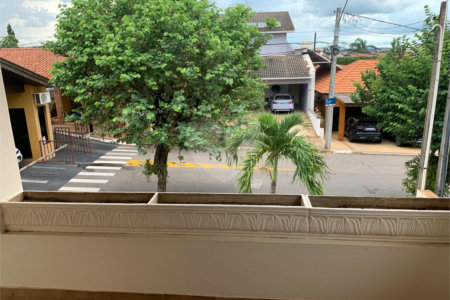 Sobrado à venda com 3 quartos, sendo 1 suíte, em Parque Residencial Rafael Alcalá, Porto Feliz, SP
