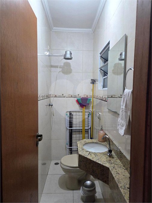 Sobrado à venda com 3 quartos, sendo 1 suíte, em Vila Gustavo, São Paulo, SP