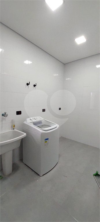 Casa à venda ou para alugar com 5 quartos, sendo 3 suítes, no condomínio Figueira Garden, Atibaia - SP