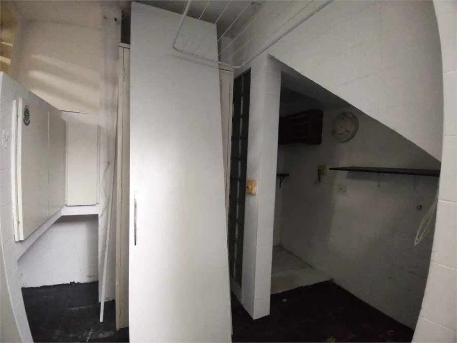 Sobrado à venda com 5 quartos, sendo 3 suítes, em Cidade Monções, São Paulo, SP