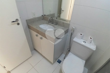 Apartamento à venda com 3 quartos, sendo 1 suíte, em Parada Inglesa, São Paulo, SP