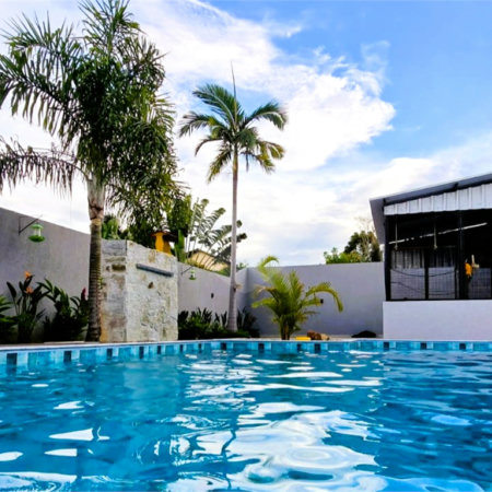 Casa à venda com 3 quartos, sendo 2 suítes, no condomínio Village da Serra, Araçoiaba da Serra - SP