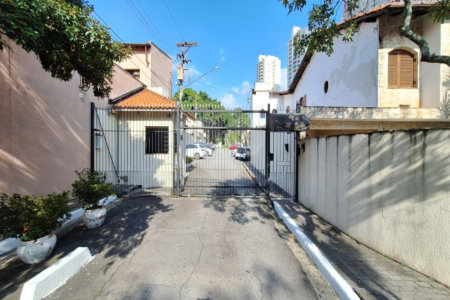 Casa à venda com 3 quartos, sendo 1 suíte,  no condomínio Conjunto Residencial Independencia, São Paulo - SP