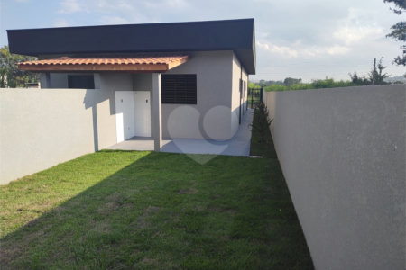 Casa à venda com 2 suítes em Jardim São Felipe, Atibaia, SP