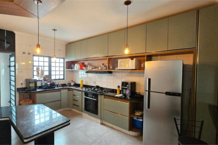 Casa à venda ou para alugar com 1 suíte em Residencial Cambuy, Araraquara, SP