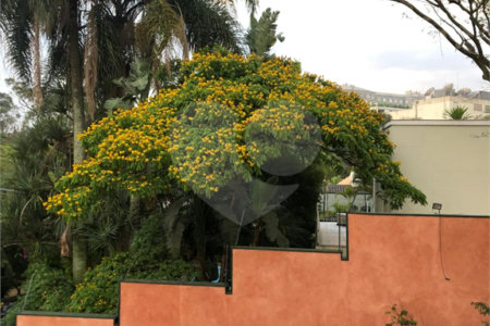 Casa à venda ou para alugar com 4 quartos, sendo 3 suítes, em Jardim Leonor, São Paulo, SP