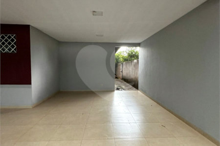 Casa à venda com 2 quartos em Jardim Ibirapuera, Ponta Porã, MS
