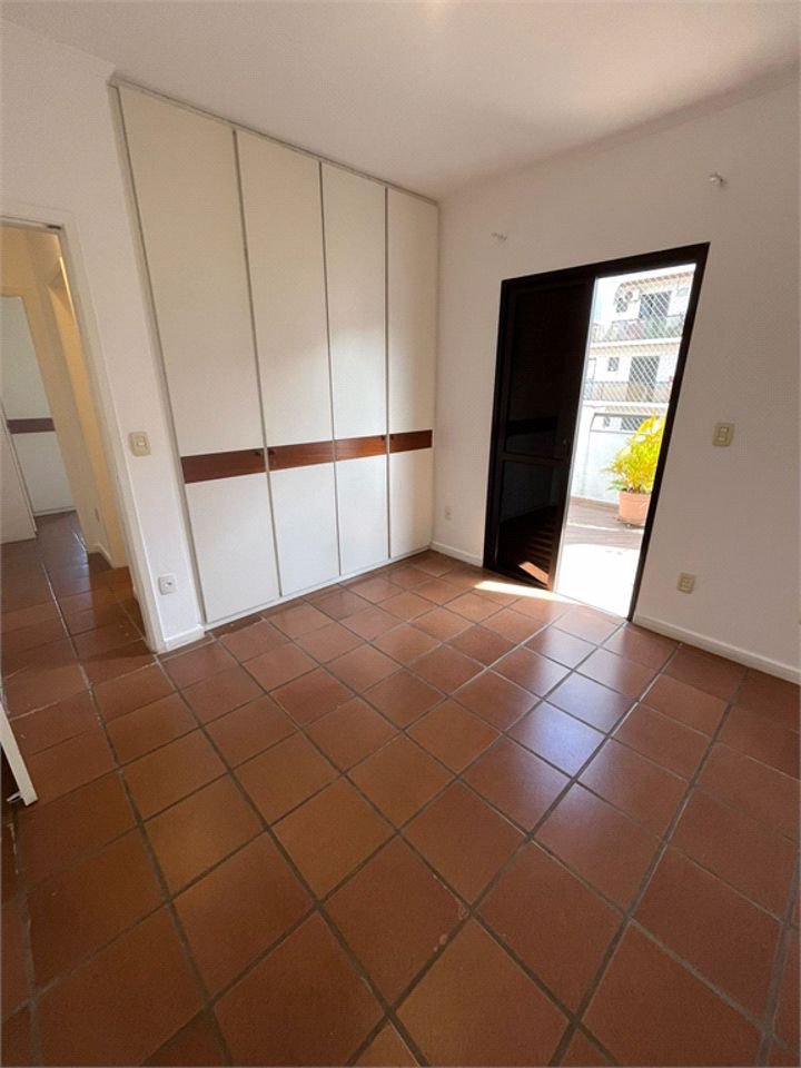 Apartamento com 4 dormitórios à venda, 259 m² por R$ 900.000,00 - Jardim Três Marias - Guarujá/SP