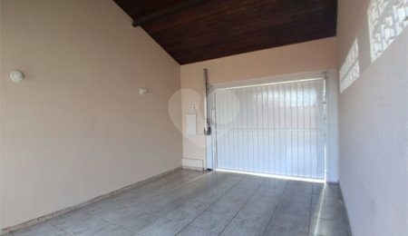 Sobrado à venda ou para alugar com 3 quartos, sendo 2 suítes,  em Parque Atenas do Sul, Itapetininga, SP