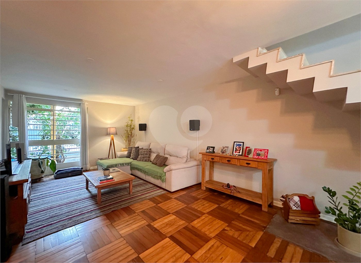 Casa à venda com 3 quartos, sendo 1 suíte,  no condomínio Barão do Triunfo, São Paulo - SP