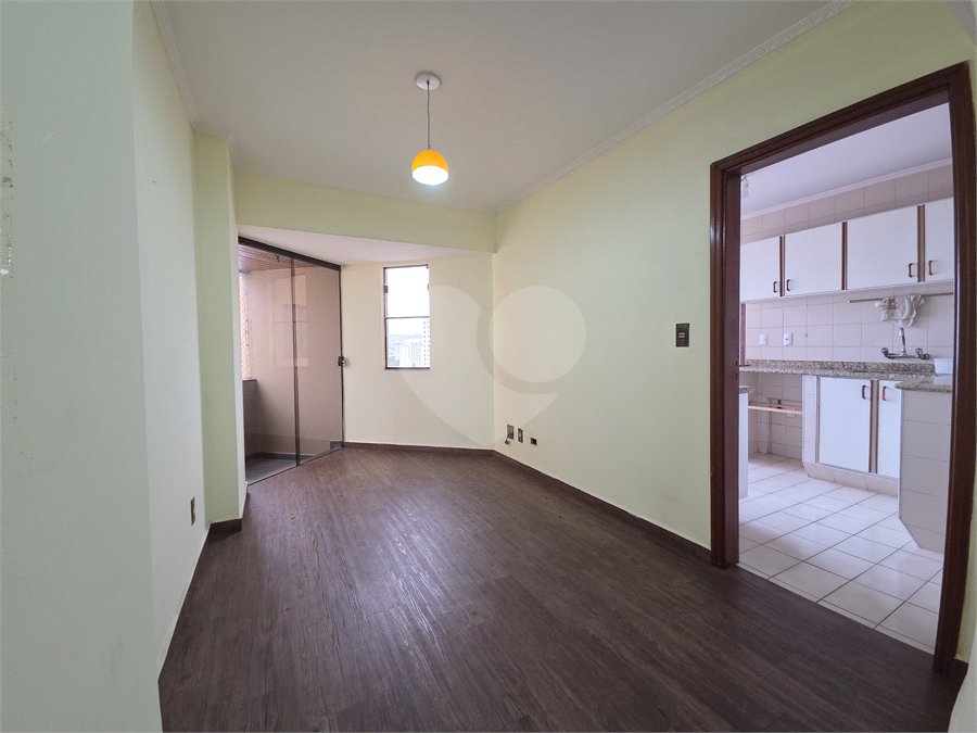 Apartamento à venda com 3 quartos, sendo 2 suítes, no Centro, Sorocaba, SP