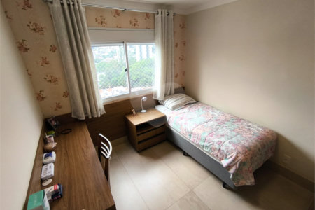 Apartamento à venda com 3 quartos, sendo 1 suíte, em Jardim Vazani, São Paulo, SP