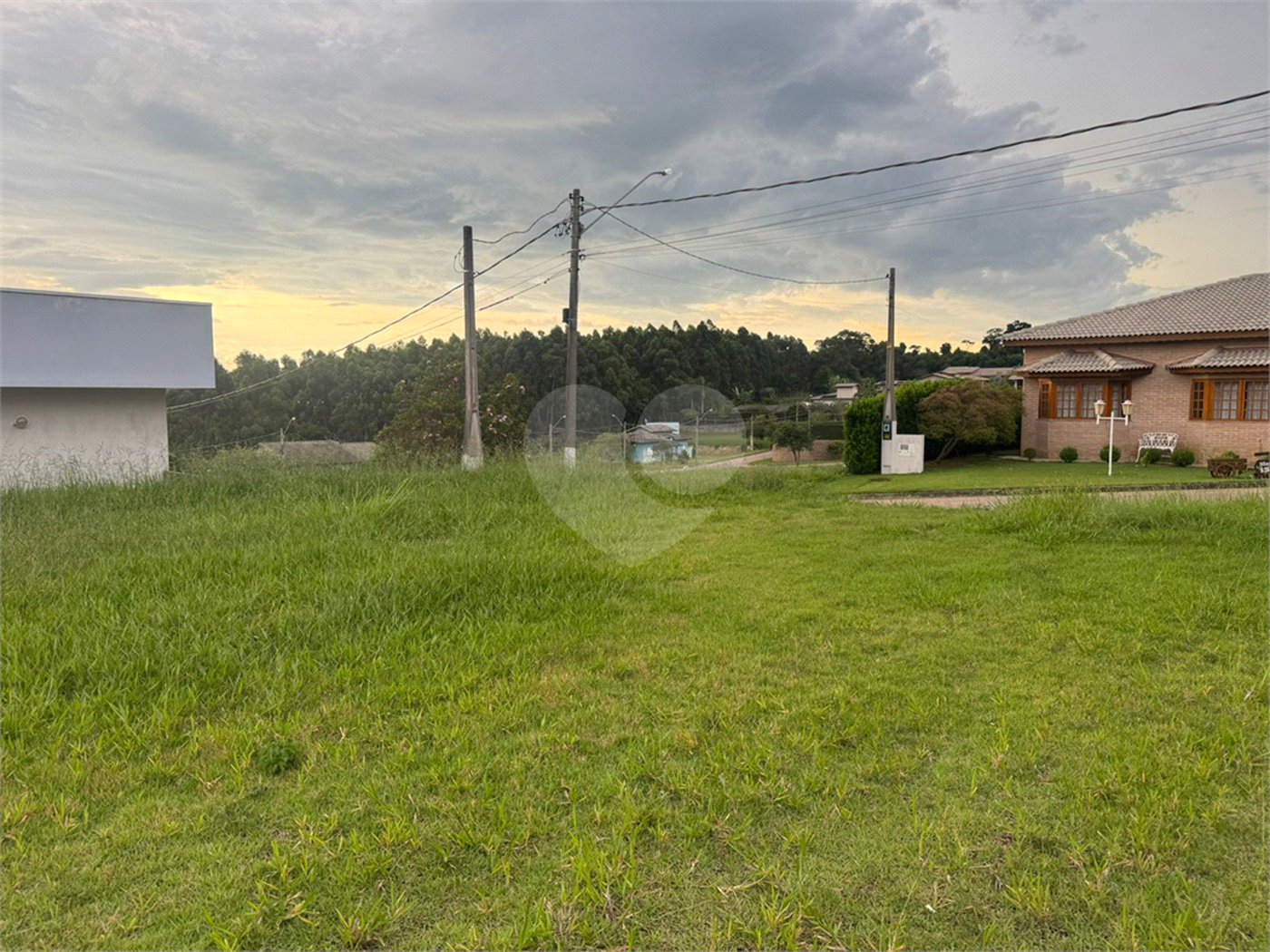 Terreno à venda no condomínio Colinas de Inhandjara, Itupeva - SP