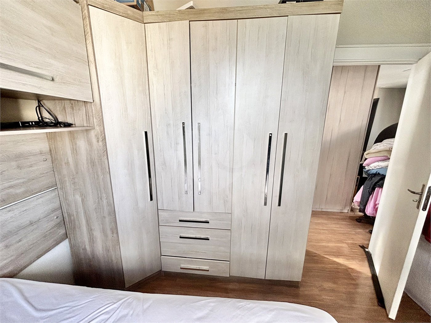 Casa à venda com 2 quartos, sendo 1 suíte, no condomínio Residencial Jasmin, Itapetininga - SP
