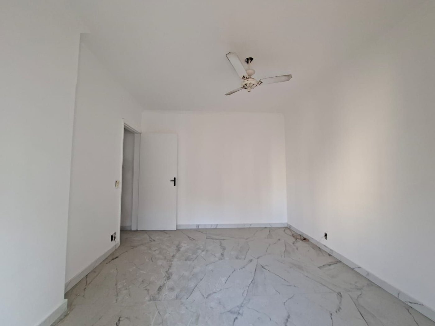 Apartamento com 2 dormitórios para alugar, 113 m² por R$ 8.000,00/mês - Gonzaga - Santos/SP