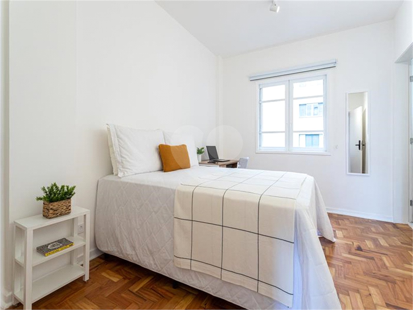Apartamento à venda com 5 quartos, sendo 1 suíte,  em Pinheiros, São Paulo, SP