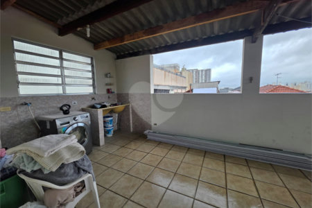 Sobrado à venda com 6 quartos, sendo 3 suítes, em Santa Teresinha, São Paulo, SP