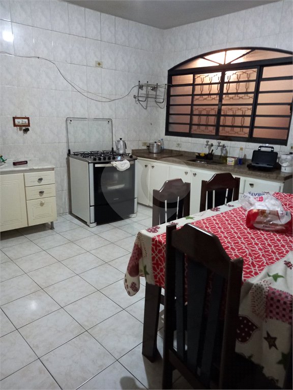 Casa à venda com 2 quartos, sendo 1 suíte, em Vila Industrial, Mogi das Cruzes, SP
