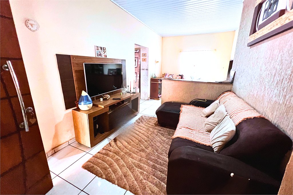 Casa à venda com 4 quartos, sendo 1 suíte, em Interlagos, Três Lagoas, MS