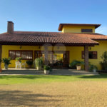 Casa à venda com 4 quartos, sendo 2 suítes, no condomínio Monte Belo, Salto - SP
