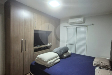 Casa à venda com 3 quartos, sendo 1 suíte, no condomínio Mariana, São Paulo - SP