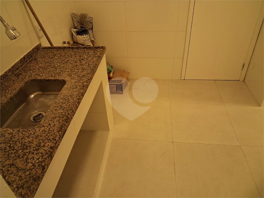Apartamento à venda com 2 quartos em Praça da Bandeira, Rio de Janeiro, RJ