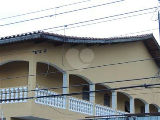 Sobrado à venda com 4 quartos, sendo 3 suítes,  em Jaçanã, São Paulo, SP