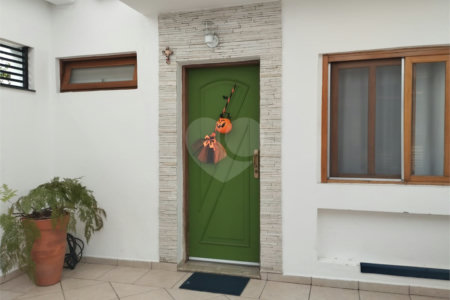 Sobrado à venda com 3 quartos, sendo 1 suíte, em Santa Teresinha, São Paulo, SP
