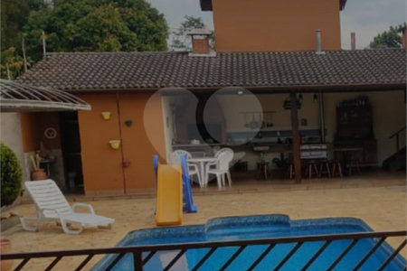 Sobrado à venda com 3 quartos, sendo 1 suíte, em Esplanada do Carmo, Jarinu, SP