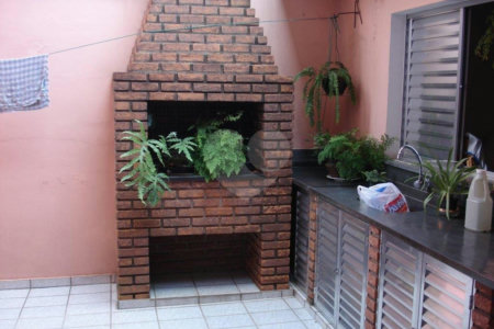 Sobrado à venda com 3 quartos, sendo 1 suíte,  em Jardim Bonfiglioli, São Paulo, SP