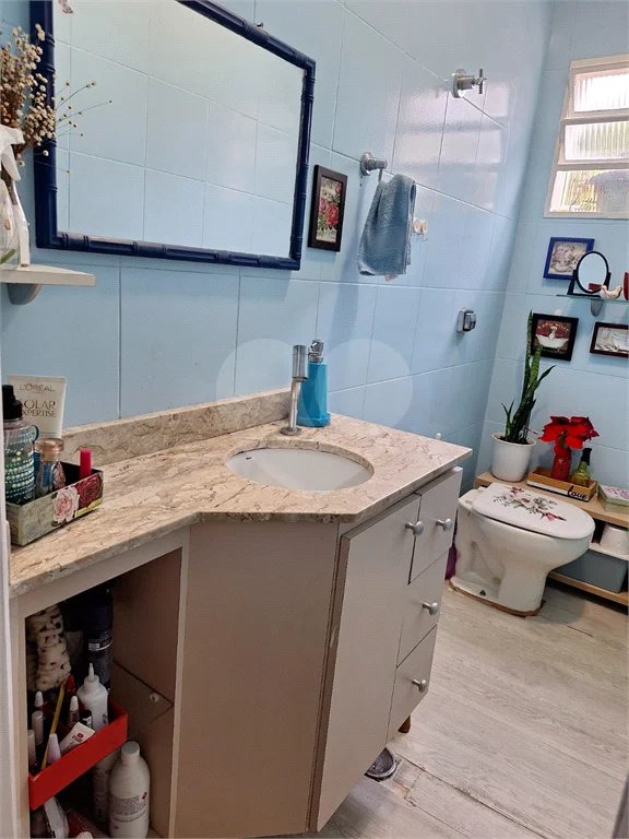 Sobrado à venda com 3 quartos, sendo 1 suíte, em Vila Irmãos Arnoni, São Paulo, SP