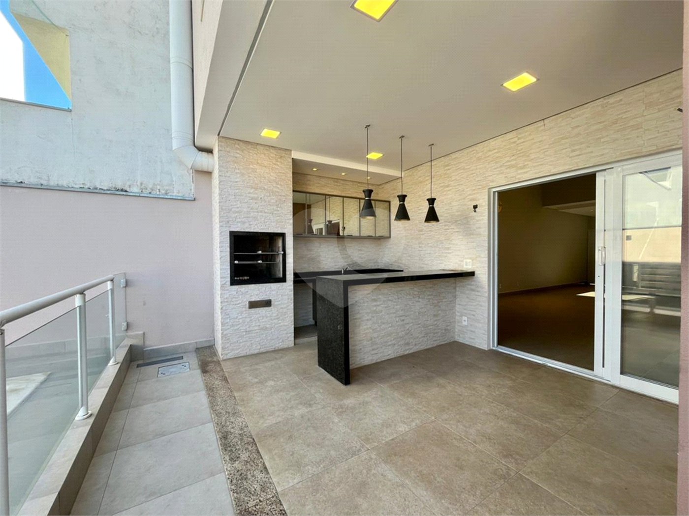 Casa à venda com 3 suítes no condomínio Campos do Conde, Sorocaba - SP