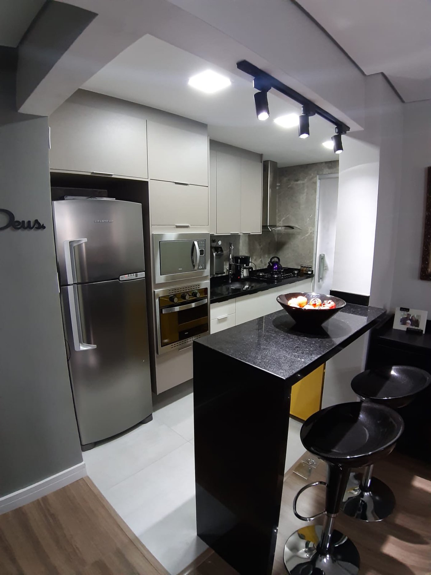 Apartamento à venda com 3 quartos, sendo 1 suíte, em Vila Andrade, São Paulo - SP