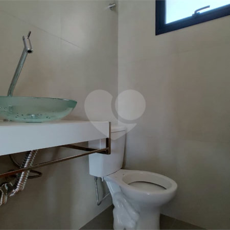 Casa de Vila à venda com 3 quartos, sendo 1 suíte,  em Éden, Sorocaba, SP