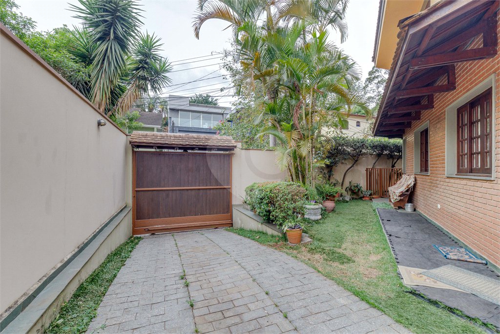 Sobrado à venda com 3 suítes em Jardim Marajoara, São Paulo, SP