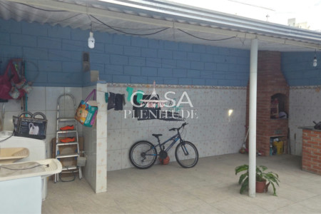 Casa à venda com 3 quartos, sendo 1 suíte, em Jardim Tulipas, Sorocaba, SP