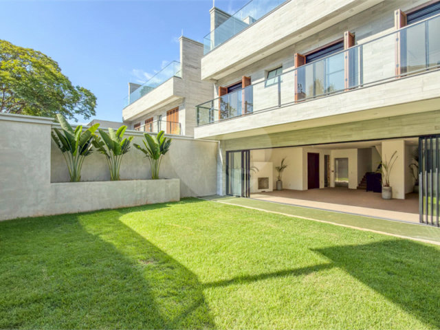 Casa à venda com 4 suítes no condomínio Teviot, São Paulo - SP