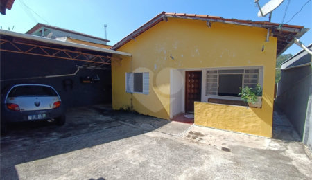 Casa à venda com 3 quartos em Jardim Maria Trindade, São Roque, SP